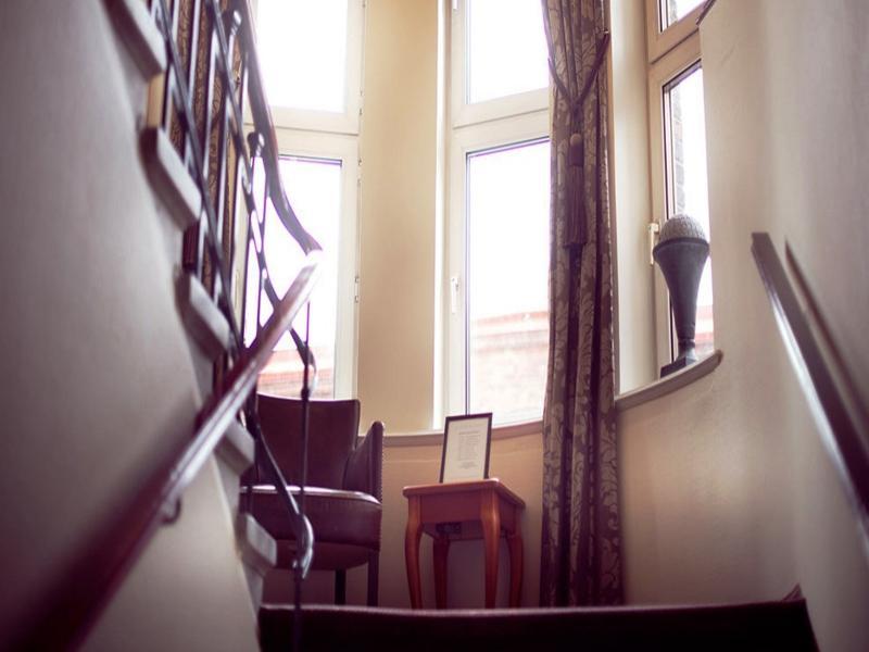 האלמסטד Home Hotel Norre Park מראה חיצוני תמונה