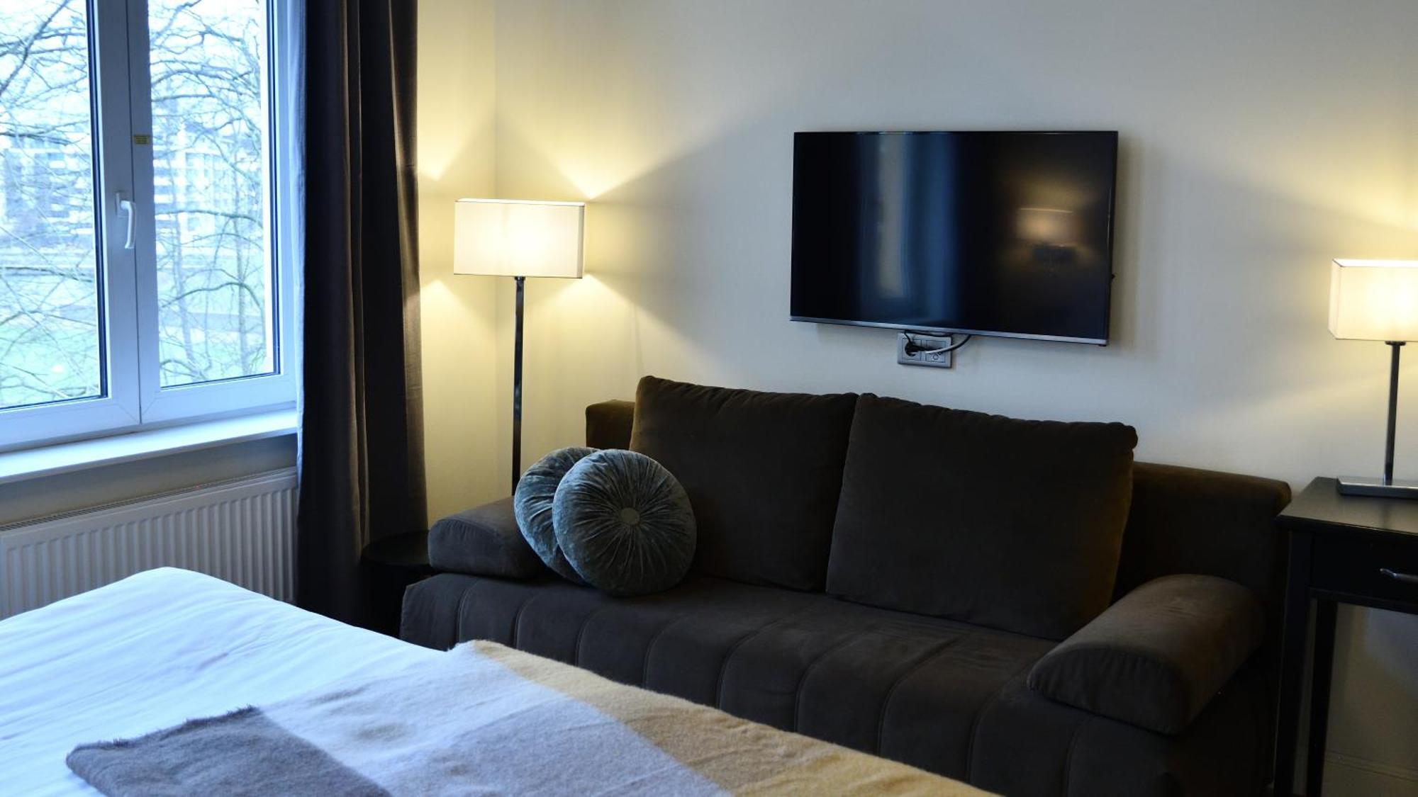 האלמסטד Home Hotel Norre Park מראה חיצוני תמונה